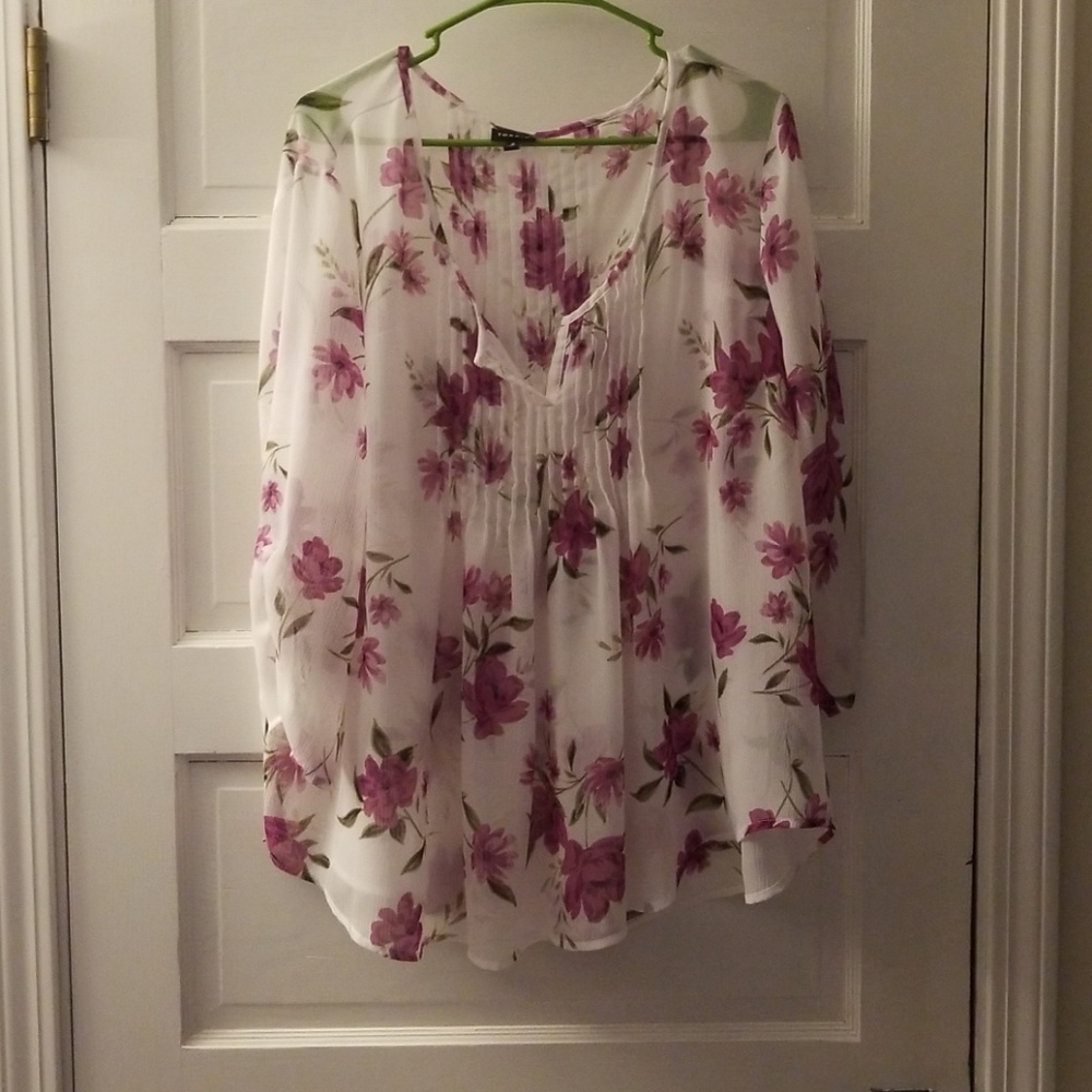 Torrid White Floral Blouse 🌸